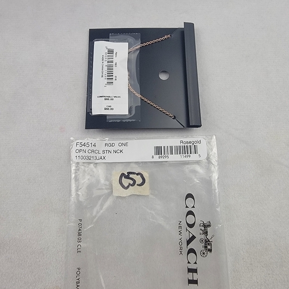 NWT Coach Outlet open circle stone necklace 16" chain with a 2" extender - Picture 4 of 4